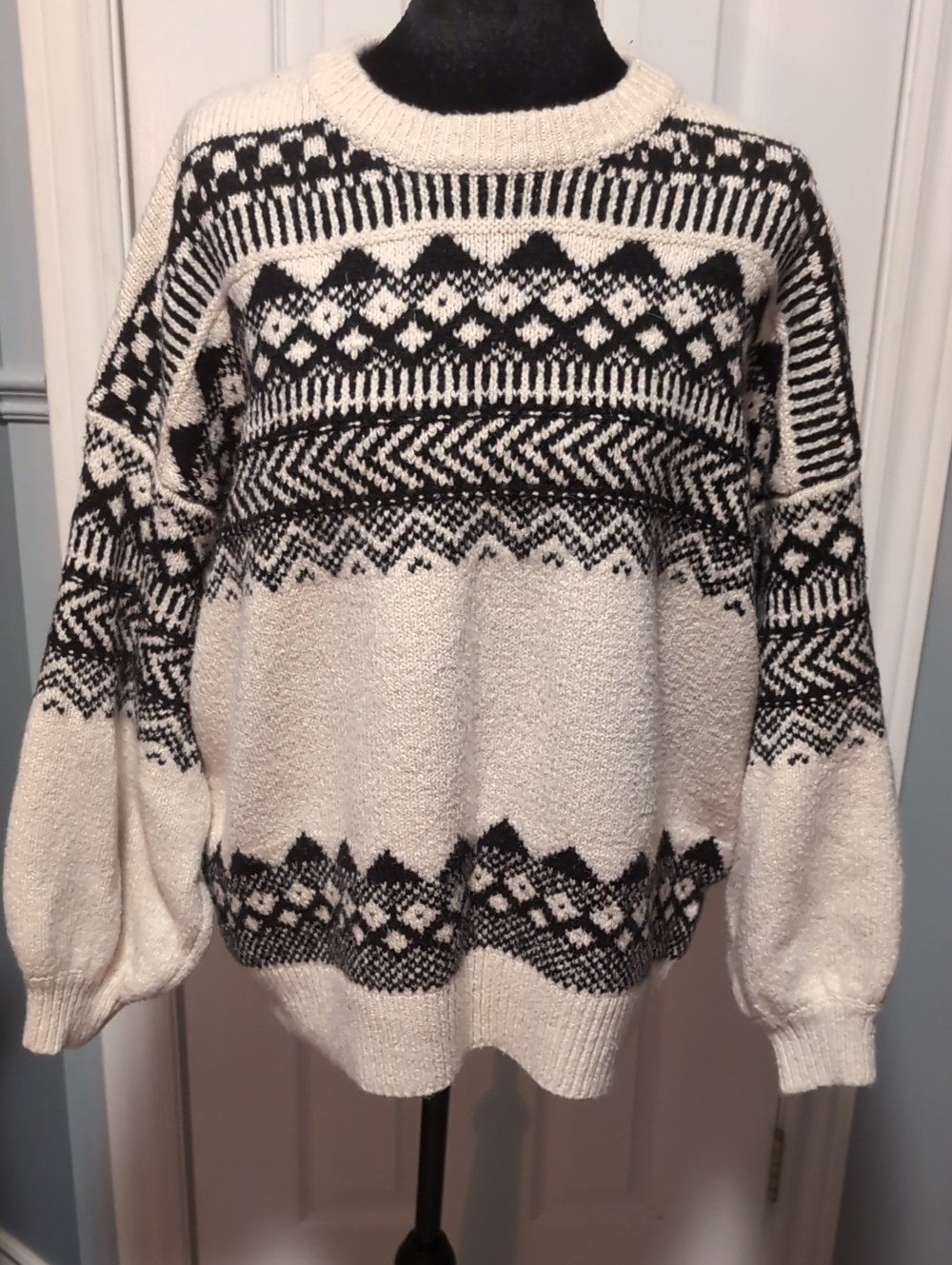 American Eagle Outfitters Black and Cream Fair Isle Crewneck Sweater - Women's